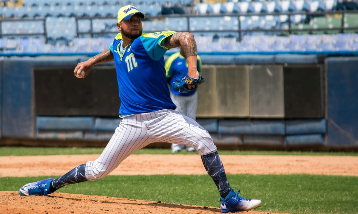 Baseball Cleats - Stealing Bases Like a Pro!